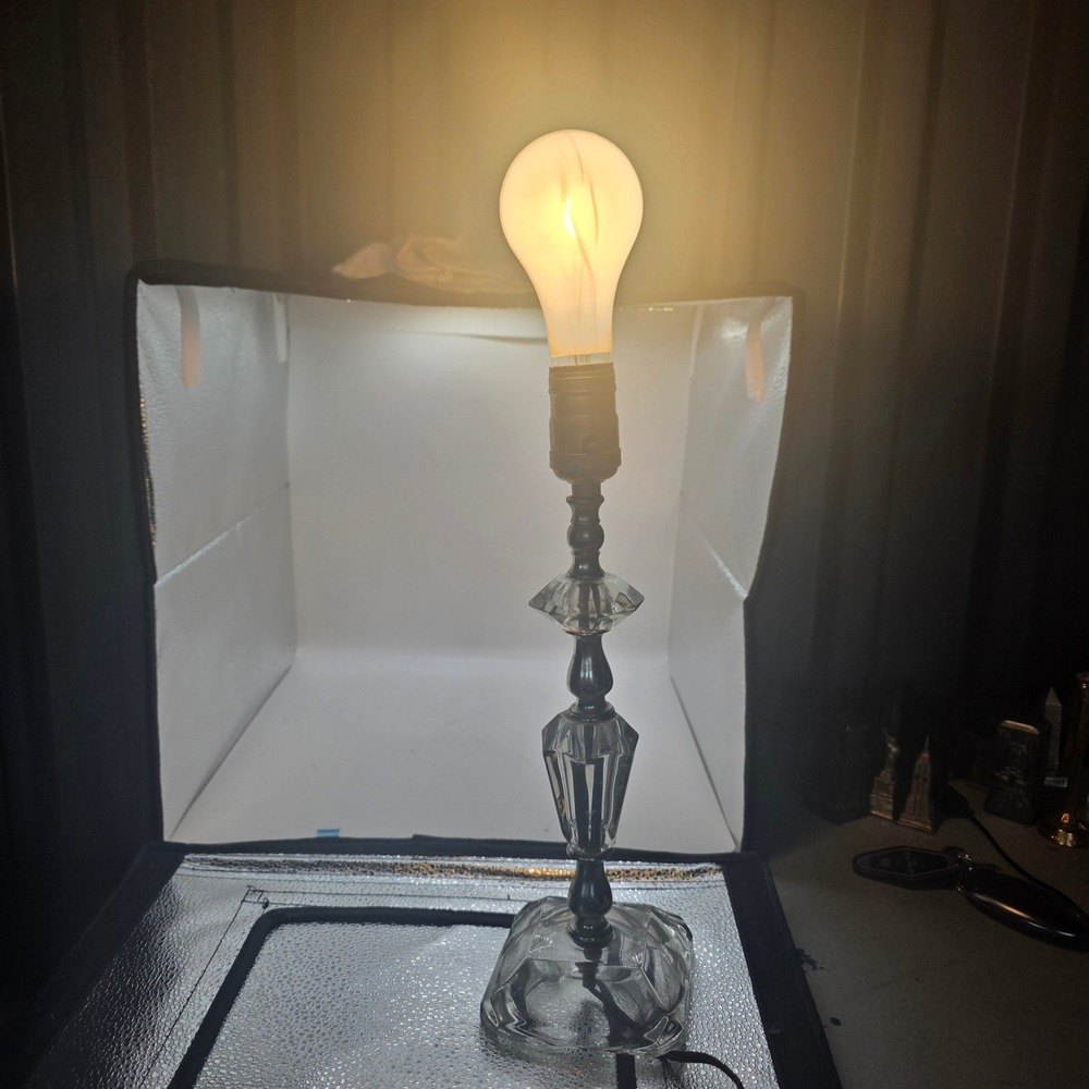 Vintage Clear Faceted Glass Crystal Table Lamp Silver Tone Hollywood Regency Wor